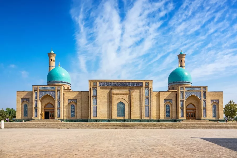 THE GREAT SILK ROAD