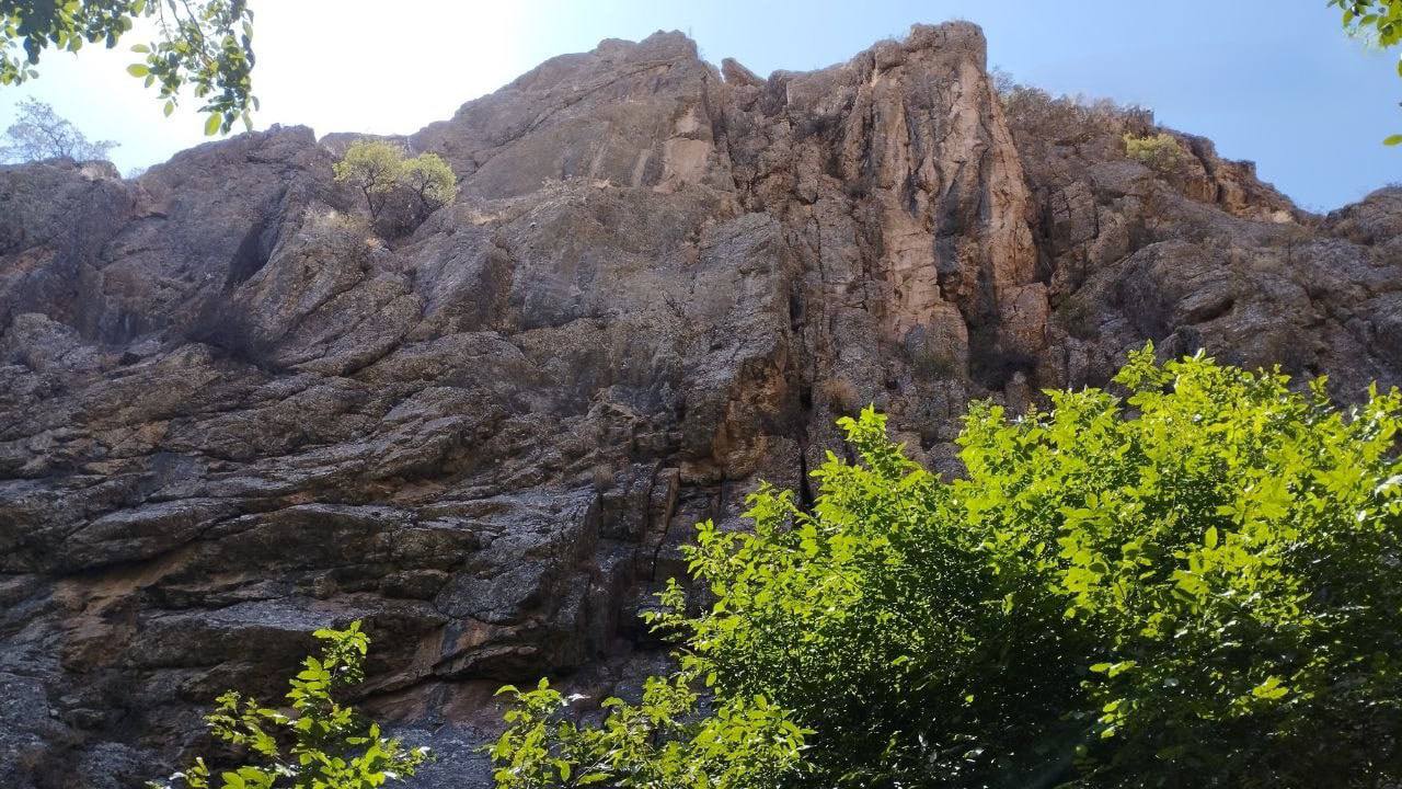 IN THE FOOTSTEPS OF THE GREAT SILK ROAD